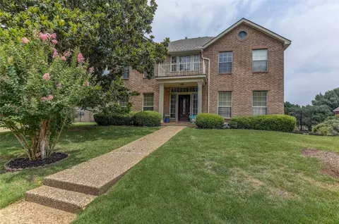 7900 Arlie Ln, North Richland Hills, TX 76182