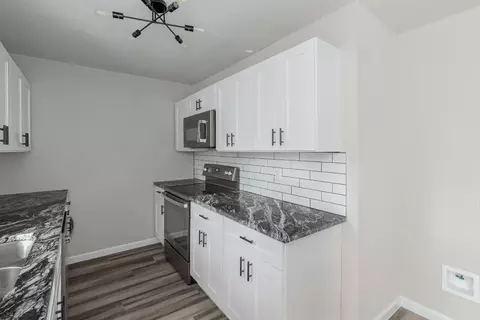 1043 Eastwood Dr, Lewisville, TX 75067