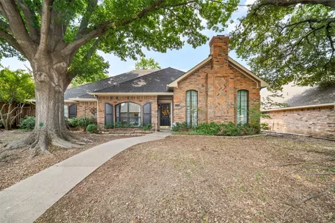 2314 Highland Heights Ln, Carrollton, TX 75007