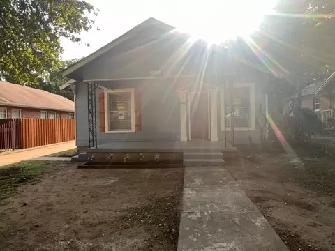 2405 Lincoln Ave, Fort Worth, TX 76164
