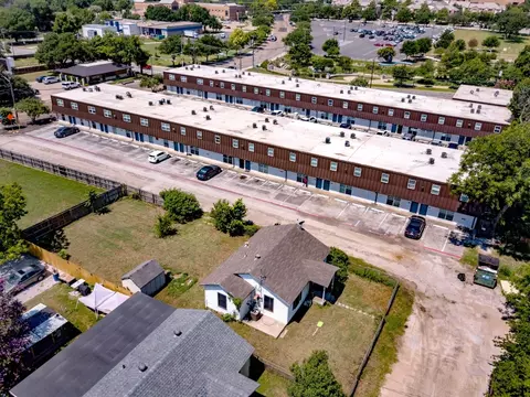 200 E 4th St, Arlington, TX 76010