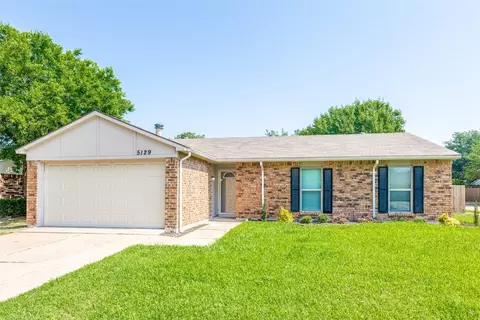 5129 Arbor Glen Rd, The Colony, TX 75056