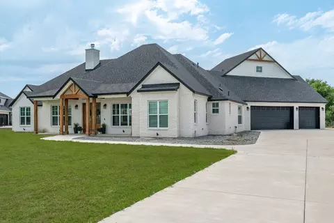 1691 Republic Ct, Princeton, TX 75407