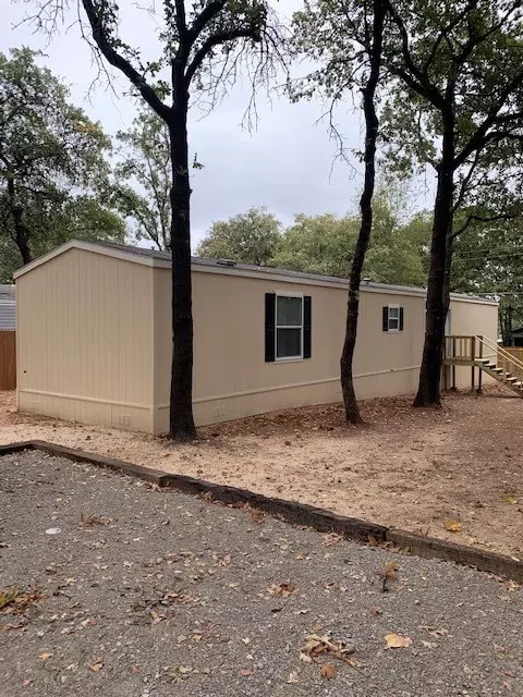 1812 Sheila Dr, Pelican Bay, TX 76020