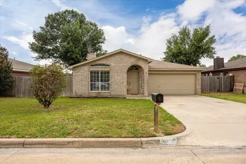 10825 Hornby St, Fort Worth, TX 76108