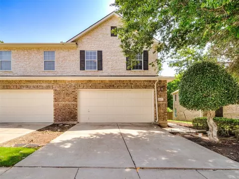 2977 Muirfield Dr, Lewisville, TX 75067