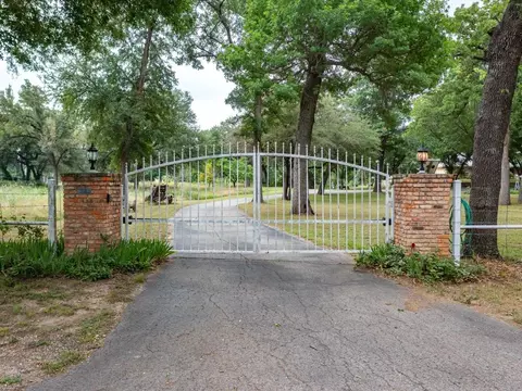 1120 Nash Ln, Lipan, TX 76462