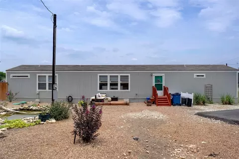 2806 Saturn Dr, Granbury, TX 76049