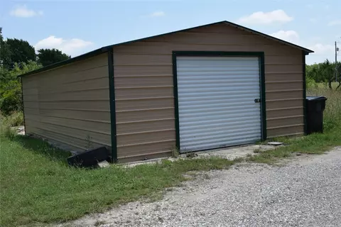 4494 N Us Highway 69, Leonard, TX 75452