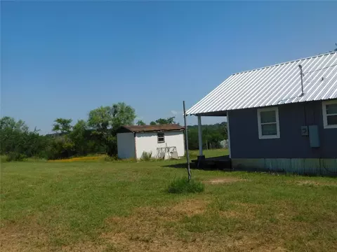 301 Broken Arrow, Comanche, TX 76442 photo 13