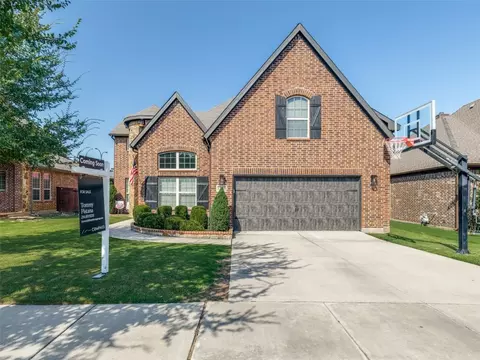 12825 Royal Ascot Dr, Fort Worth, TX 76244