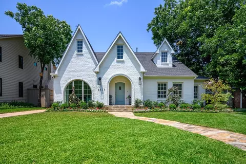 6827 Clayton Ave, Dallas, TX 75214