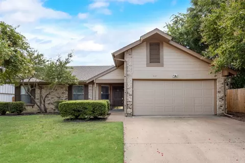 4219 Annies Ln, Arlington, TX 76016