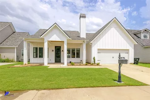 618 Perfect Pl, Bossier City, LA 71111
