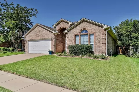 12725 Hannahsville Ln, Fort Worth, TX 76244