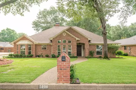 5808 Plantation Dr, Tyler, TX 75703