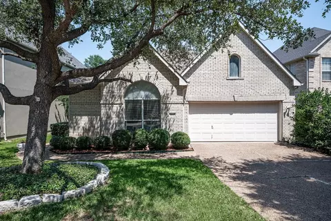 2810 Waterford Dr, Irving, TX 75063