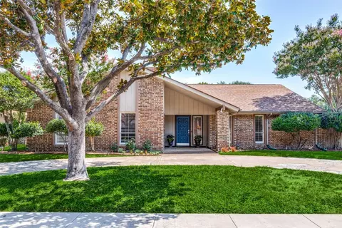420 Park Bend Dr, Richardson, TX 75081