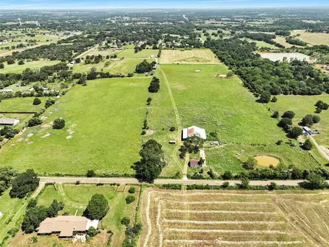 1805 Cr 706, Joshua, TX 76058