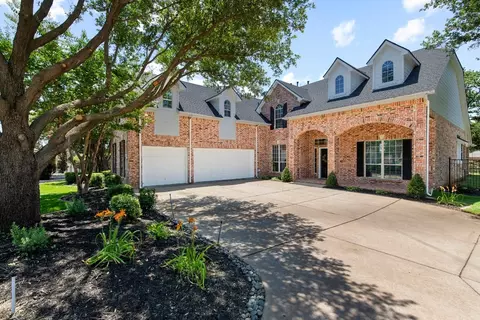 3208 Village Crest Ct, Flower Mound, TX 75022