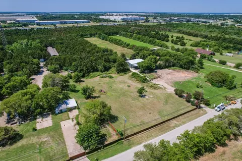 414 E Wheatland Rd, Dallas, TX 75241