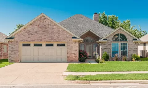 6206 Brenhaven Rd, Arlington, TX 76017