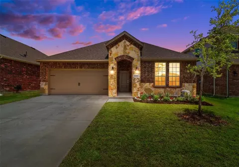 10608 Echo Brook Ln, Aubrey, TX 76227