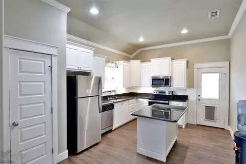 1017 Cabernet Dr, Abilene, TX 79601 photo 7