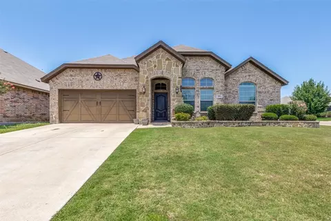 681 Plum Dr, Burleson, TX 76028