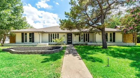 2856 Meadowbrook Dr, Plano, TX 75075