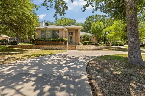 3804 Nocona Dr, Granbury, TX 76049