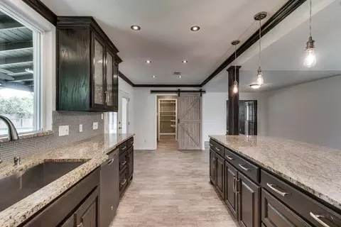 4641 Diamond Creek Dr, Midlothian, TX 76065