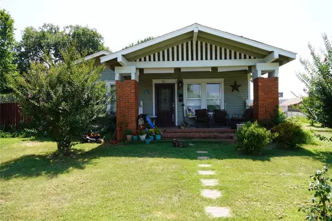 311 Fannin St, Nocona, TX 76255