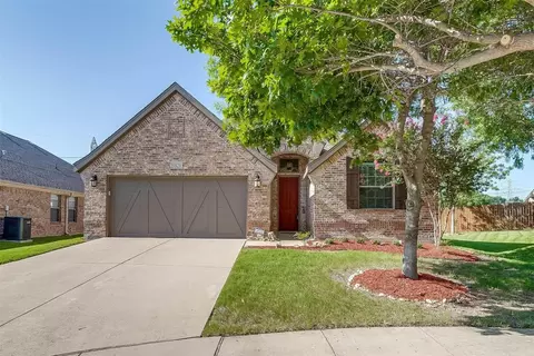 9821 Brazoria Trl, Fort Worth, TX 76126