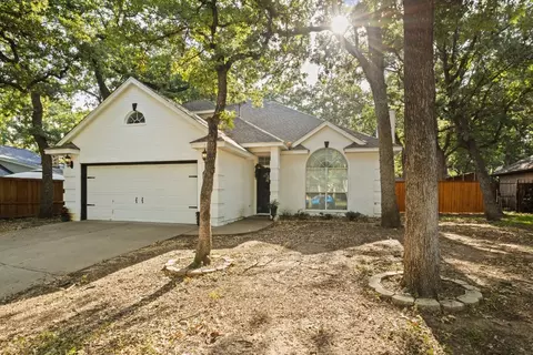 701 Parkridge Blvd, Burleson, TX 76028