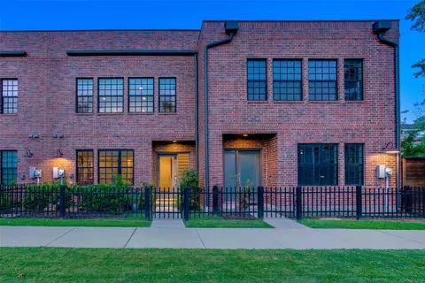 615 Finley Ct, Dallas, TX 75208