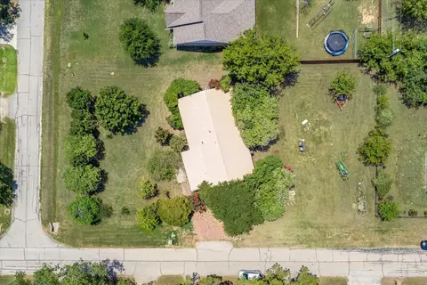 304 Oak Dr, Argyle, TX 76226