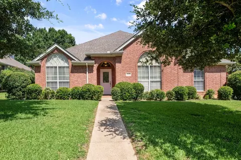 2611 Wild Ivy Trl, Mansfield, TX 76063