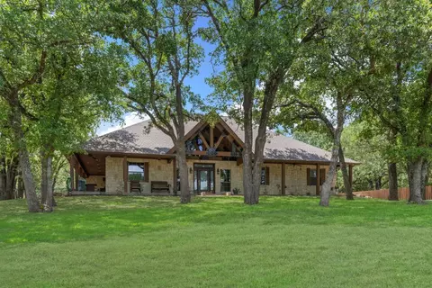 218 River Oaks Dr, Combine, TX 75159