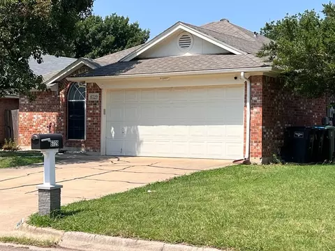 6729 Haltom Rd, Fort Worth, TX 76137