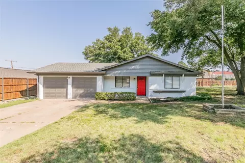 308 Franklin Dr, Euless, TX 76040