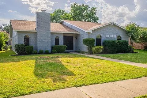 3009 Powell Dr, Rowlett, TX 75088
