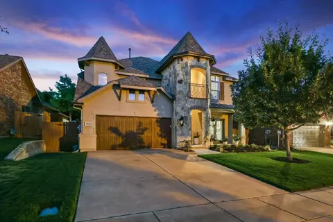 9016 Wiggins Dr, Fort Worth, TX 76244
