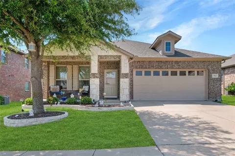 502 Waterwalk Ct, Arlington, TX 76002