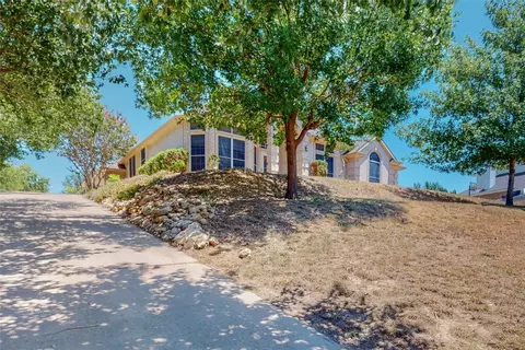 8720 Overland Dr, Fort Worth, TX 76179