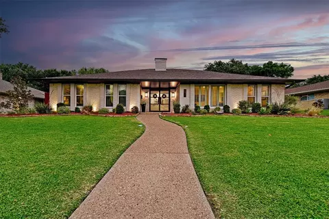 2821 Carriage Ln, Carrollton, TX 75006