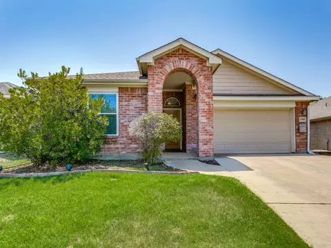 13909 Walnut Canyon Ct, Roanoke, TX 76262