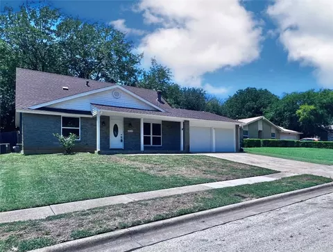 2512 Cottonwood St, Arlington, TX 76014