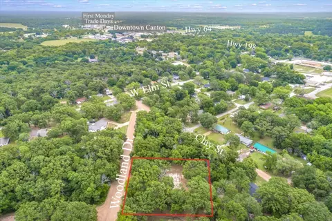 1106 Woodland Dr, Canton, TX 75103