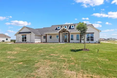 439 Red Bird Dr, Springtown, TX 76082